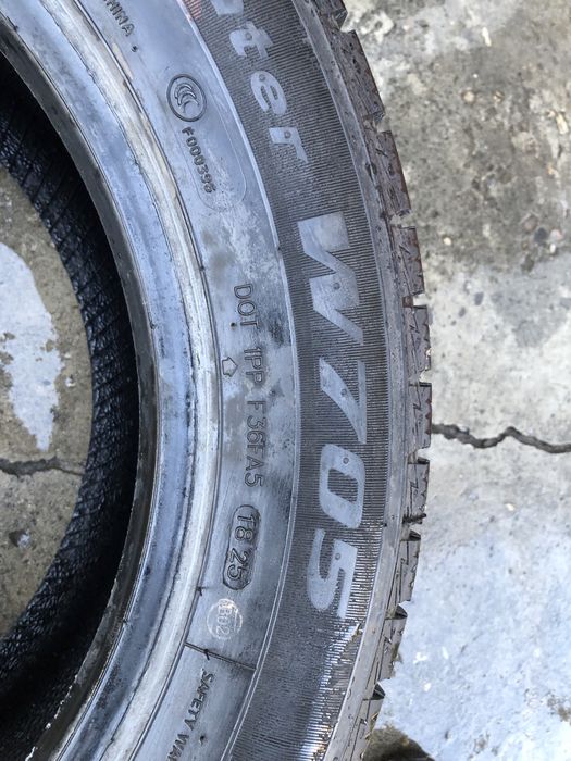 Зимние шины липучки 215/60/16