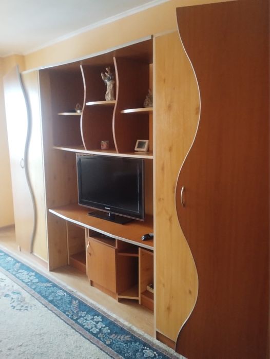 Inchiriez apartament