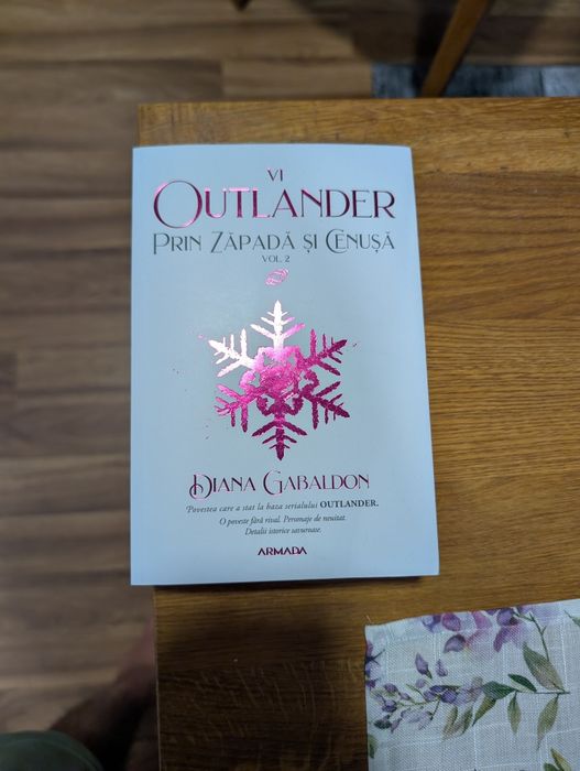 Outlander, 6 volume