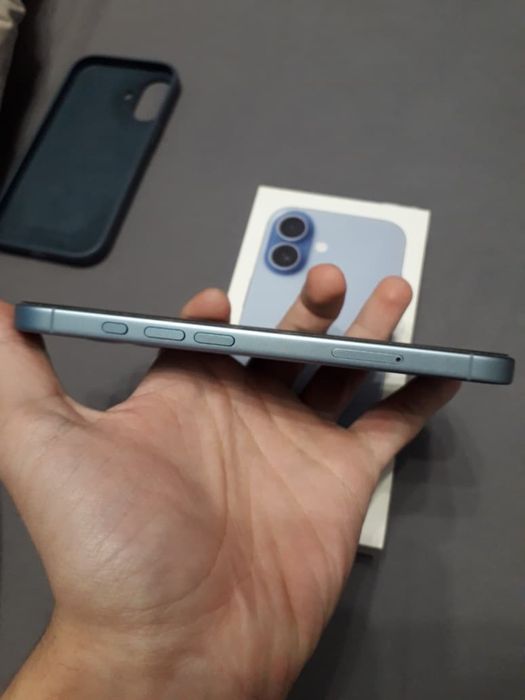 Смартфон Apple iPhone 17 256GB на гарантии
