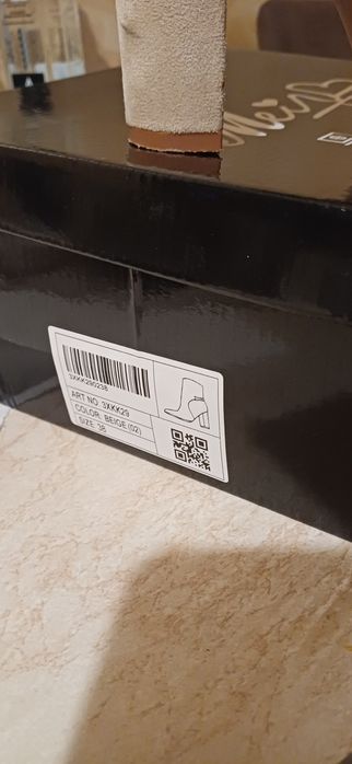 Band botine dama marimea 38 stare buna culoare crem