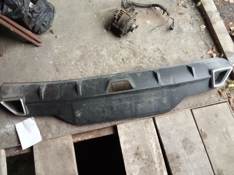 Накладка на бампер киа