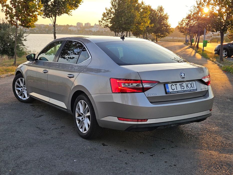 SKODA Superb 2018 — imagine 2