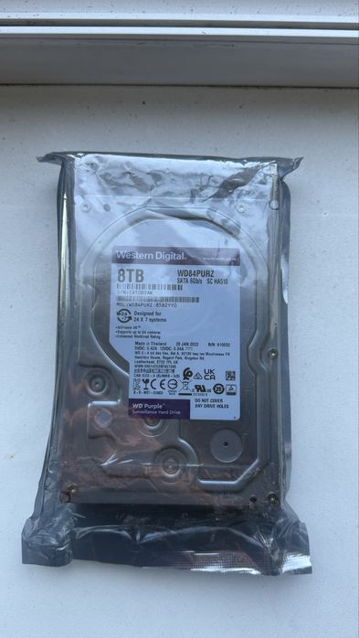 Продает HDD Western Digital 8ТБ