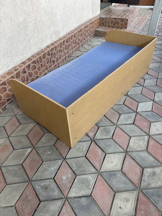 Кровать бу состояние среднее