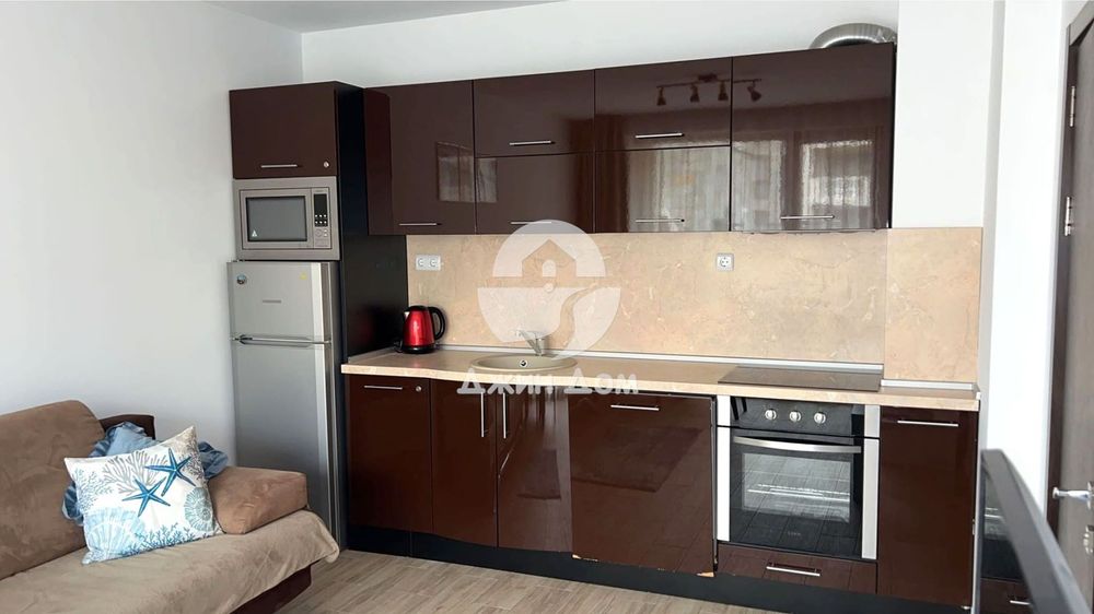 Продава се Двустаен апартамент в к.к. Слънчев бряг - 54 кв.м за 1115 €/кв.м - Снимка #2