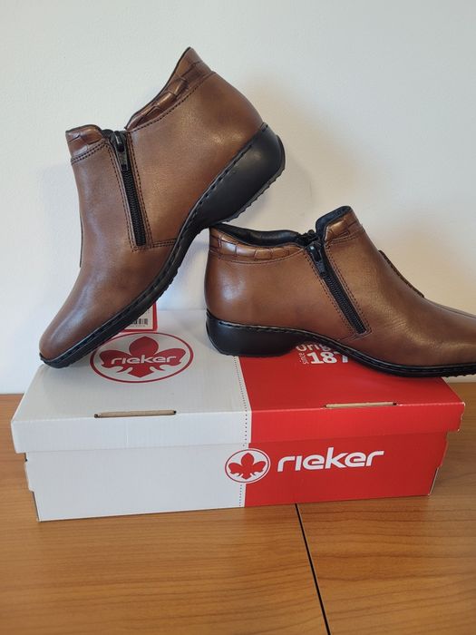 Дамски кожени топли боти