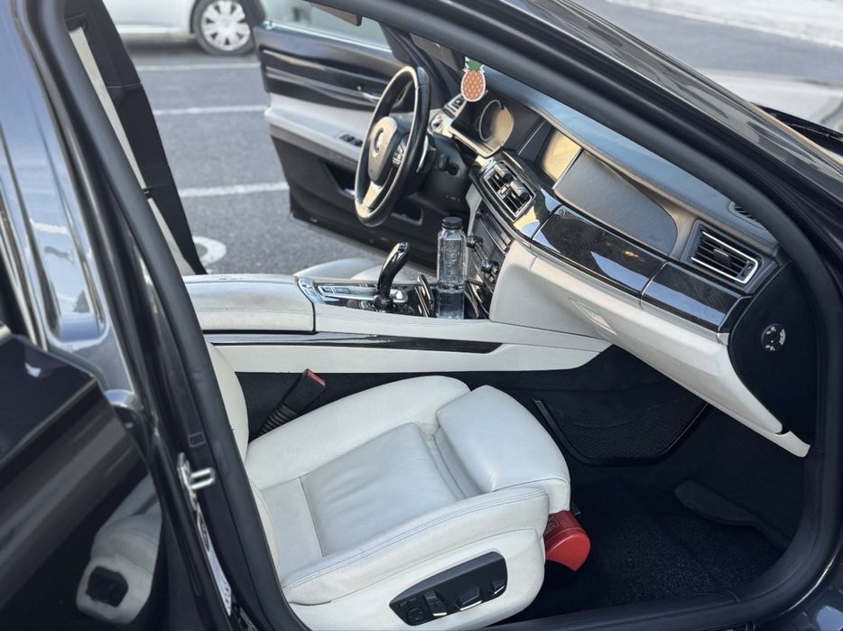 Vand BMW seria 7 730 D