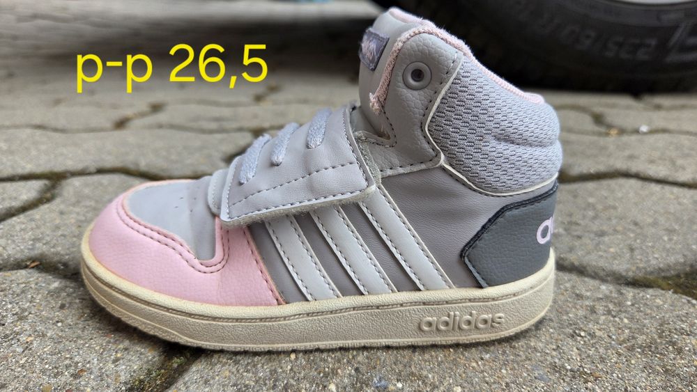 Маратонки - Nike, Adidas, Converse. Размери от 25 до 28