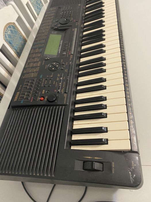 Продам сентизатор Yamaha  PSR - A3