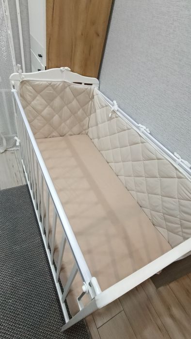 Продам кроватку-качалку