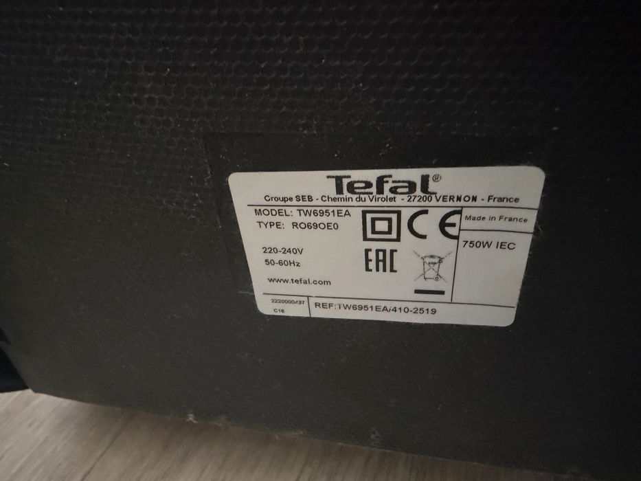 Продам пылесос Tefal TW6951EA