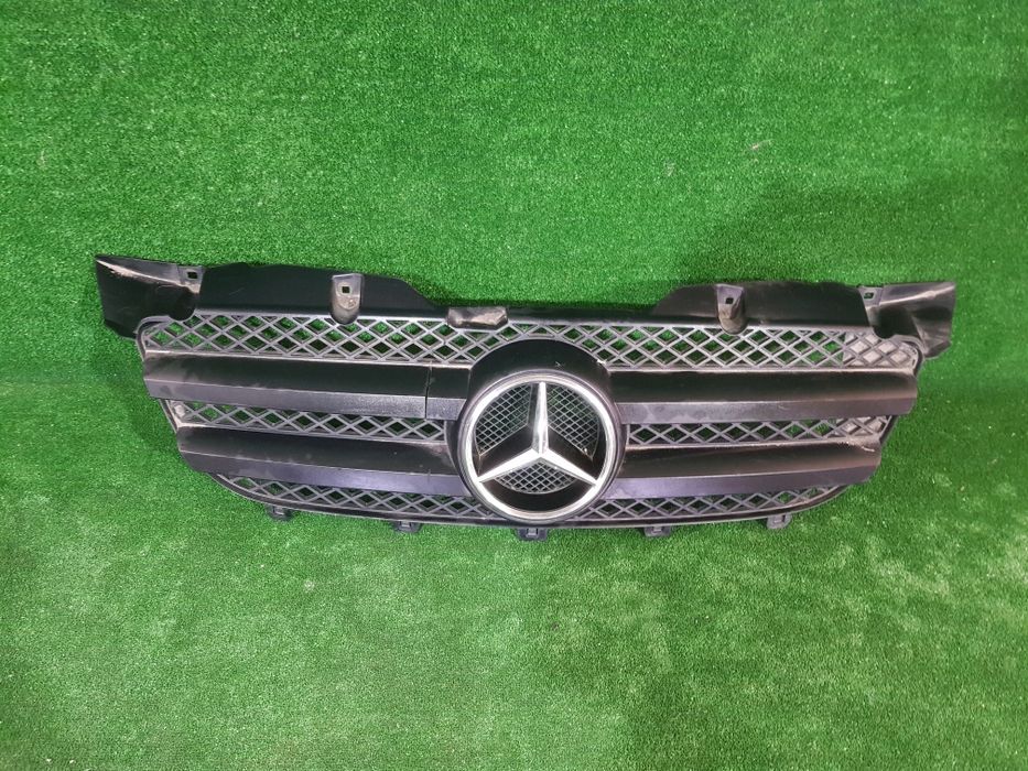 Grila radiator Mercedes Sprinter w906 an 2007-2013 Cod A 906 880 03 85