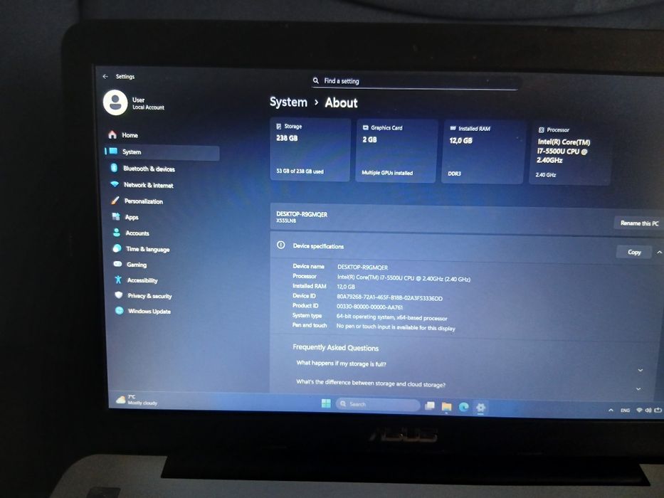 Vând laptop Asus i7 5500