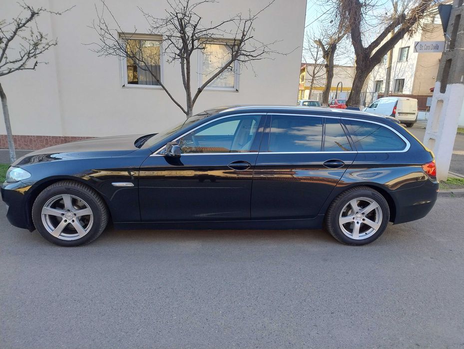 Bmw 520D 184cp  2012 Soft close Automat Piele Senori parcare