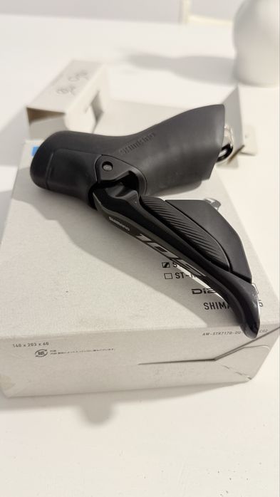 Maneta Shimano 105 di2 - Stanga
