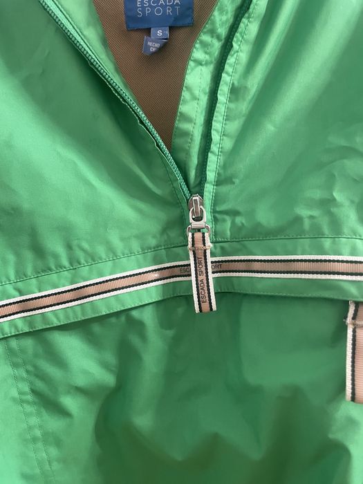 Escada Sport шушлеково яке