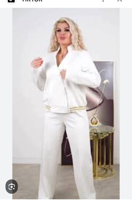 Продам женскую двойку