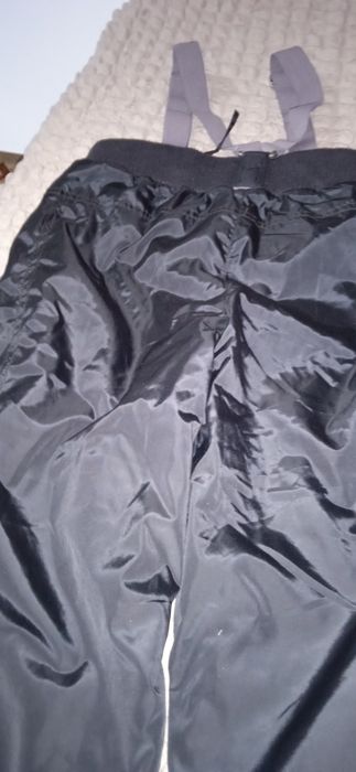 Продам новые утеплённые штанишки