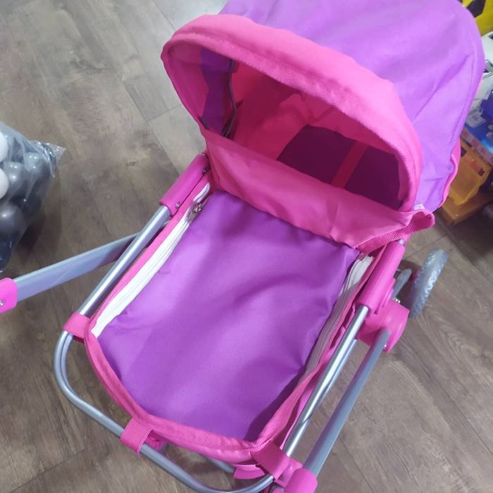 Коляска для кукол