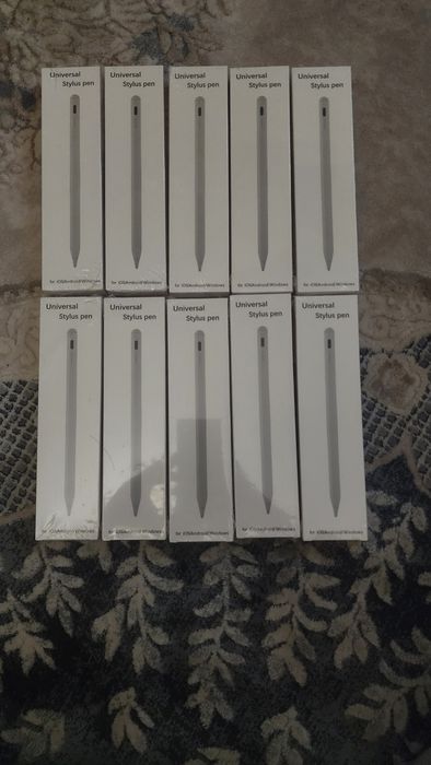 Planshet uchun universal ruchka