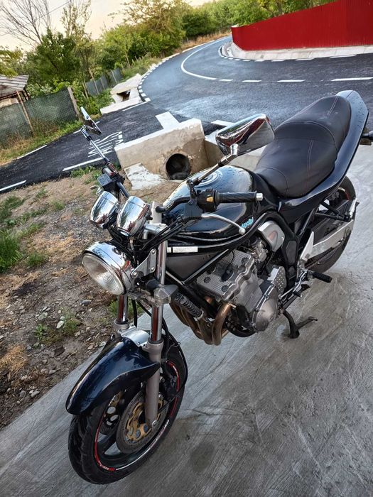 Motocicleta Suzuki N600 Bandit