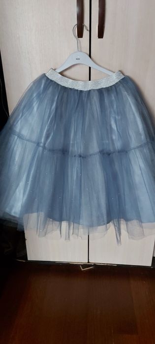 Платье нарядное для подростка