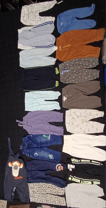 Lot haine marimea 68, potrivite pt 3-6 luni