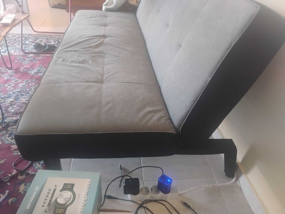 диван, запазен 178см, разпъващ се