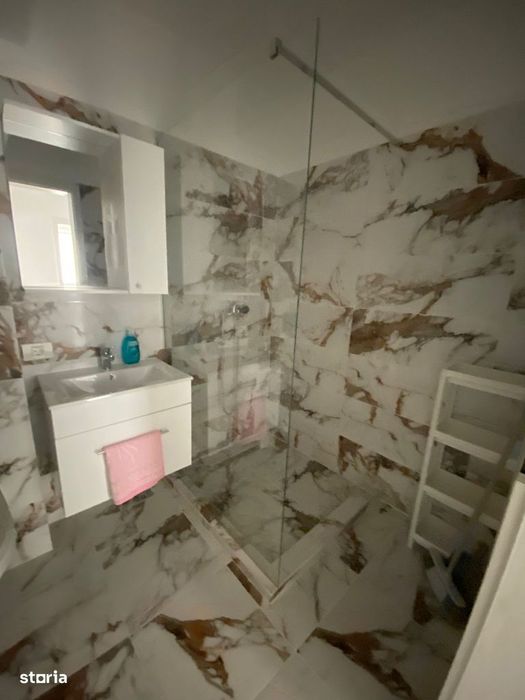 Garsoniera decomandata, metrou Berceni-Dimitrie Leonida