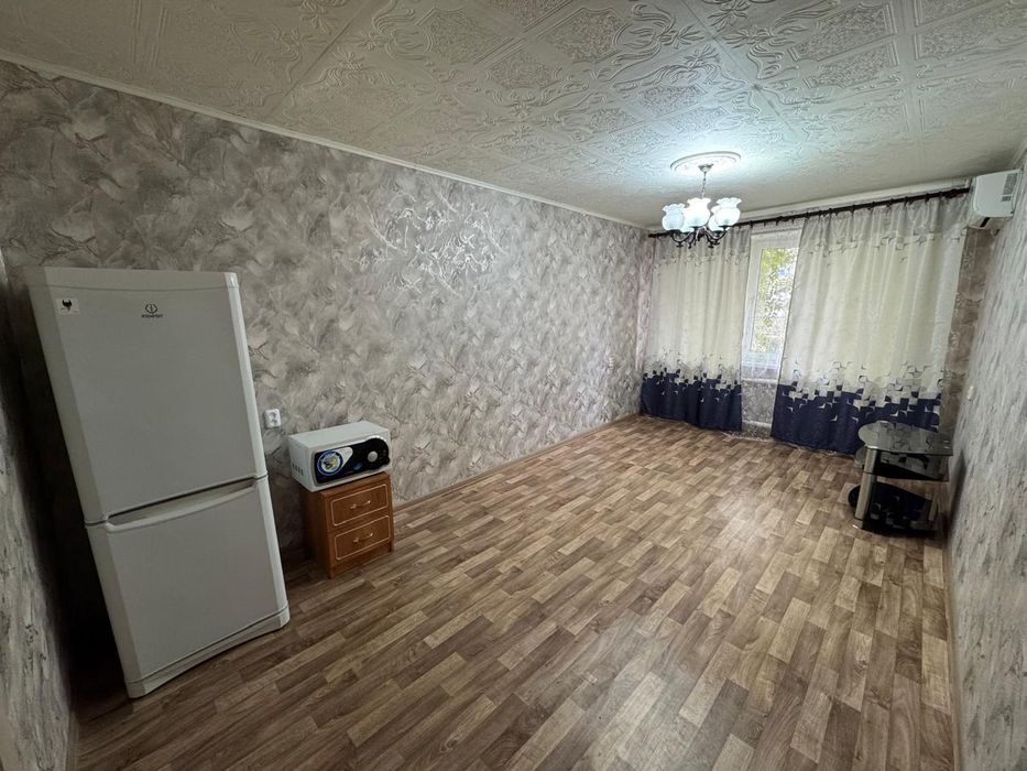 Продам 2х ком. Центр универмаг