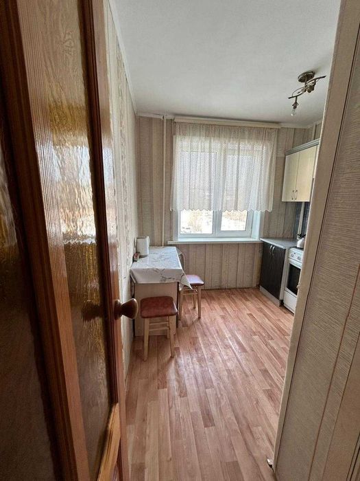 Продам 2 комнатную квартиру в Центре!