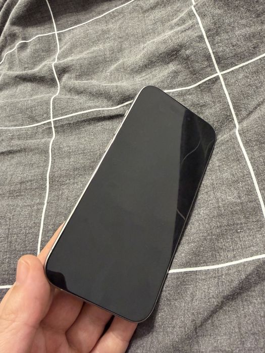 Iphone 15 pro natural titanium