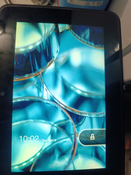 Продавам таблети 2 броя