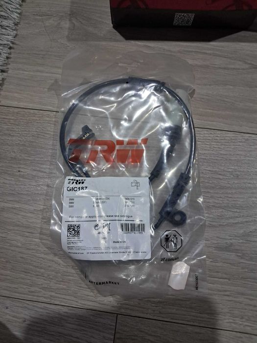 Vand schimb de placute fata si spate Bmw E60 525D.