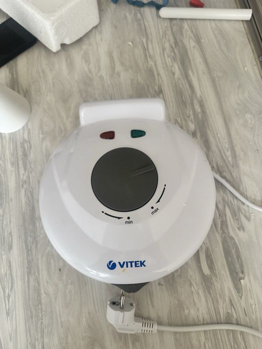 Вафельница vitek