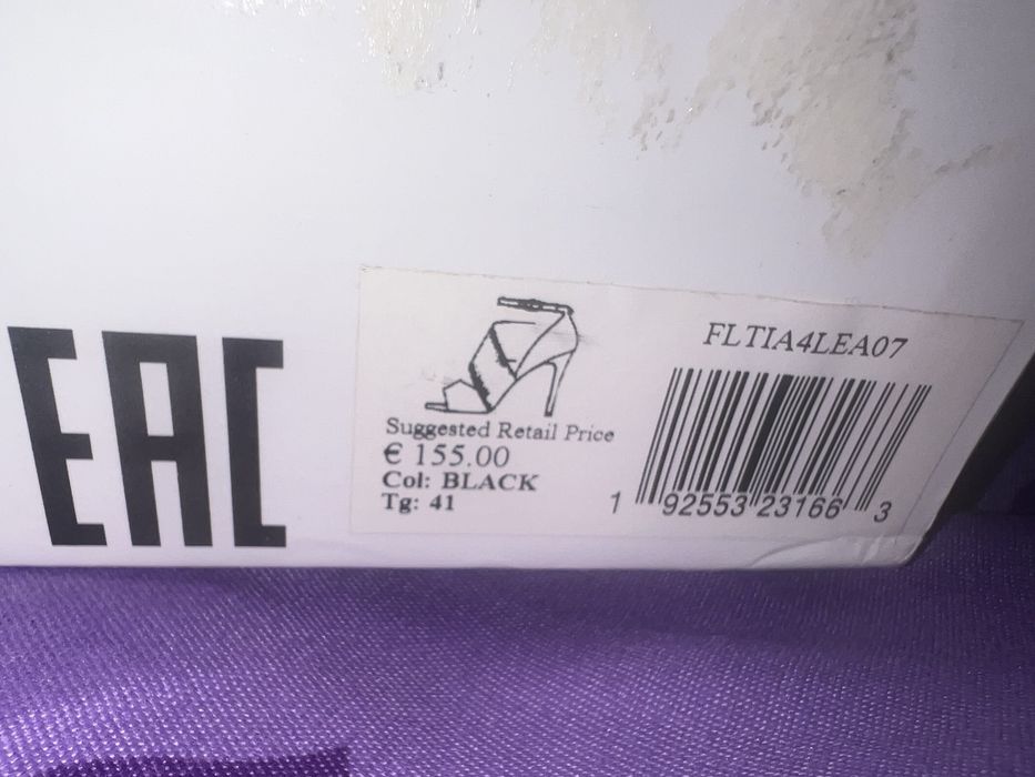 Sandale piele naturala Guess