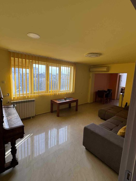 Дава се под наем Тристаен апартамент в София, Младост 1 - 78 кв.м за 797.64 € - Снимка #2