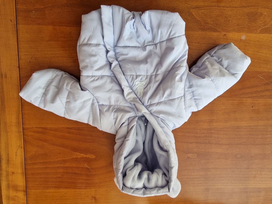 2 Jachete bebelus Benetton mas 62 si 68