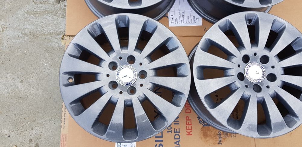 Vând jante aliaj roti  16 "originale Mercedes Benz 5x112  NOI