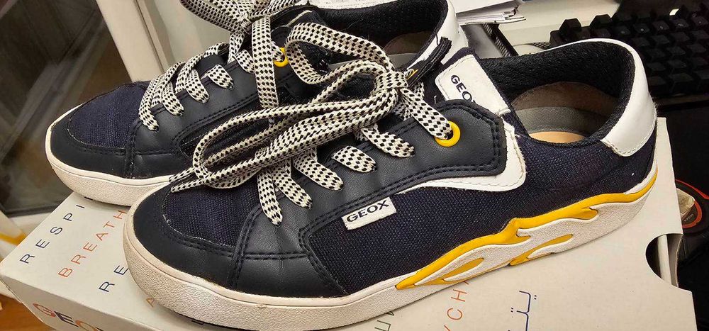 Обувки мокасини Geox 34, Майорал 32