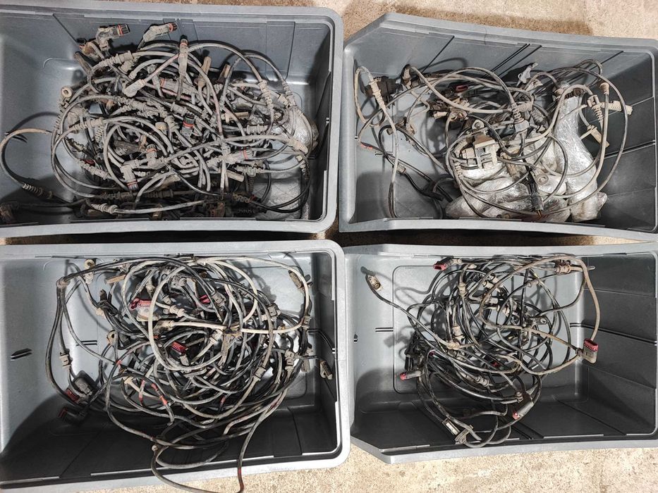 Ламбда сонда и абс кабел от Мерцедес