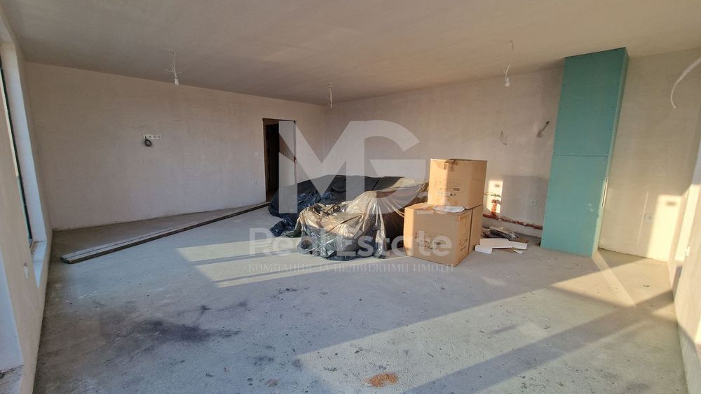 Просторен тристаен с панорамна гледка към Родопите до Марица Гардънс!