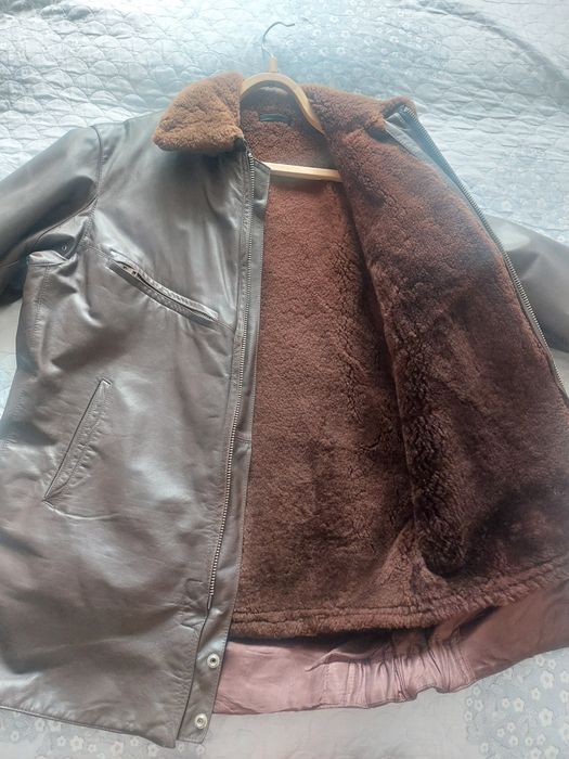 Продам кожаную куртку