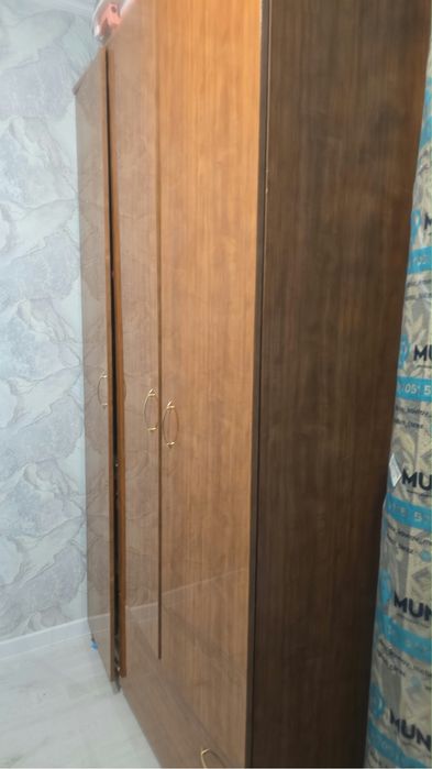 Продам шкаф 3 дверный