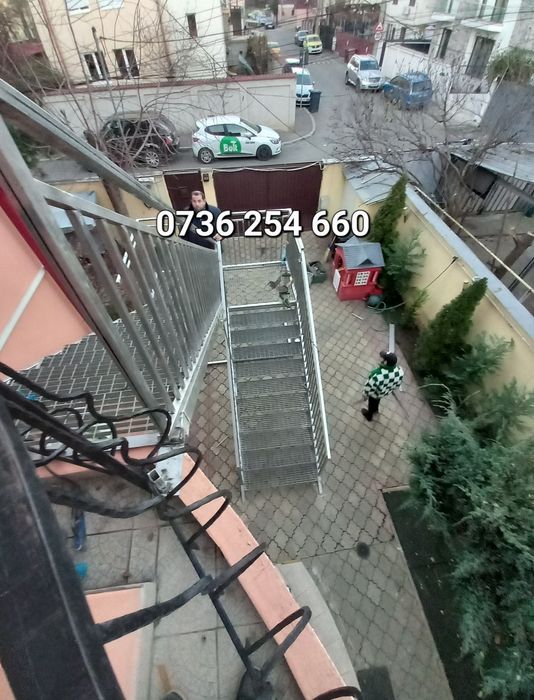 Scara metalice zincate