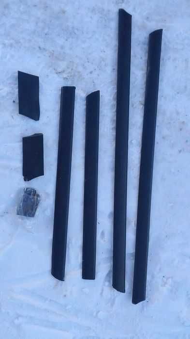 Молдинги на двери Ауди  100 с4 брызговики