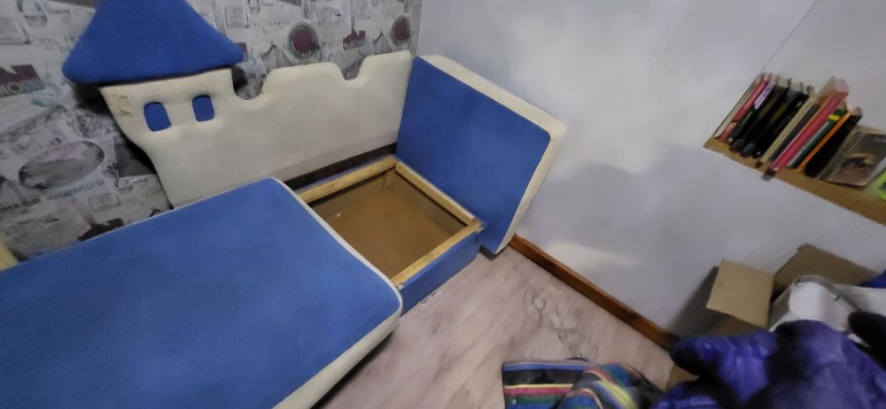 Детский диванчик