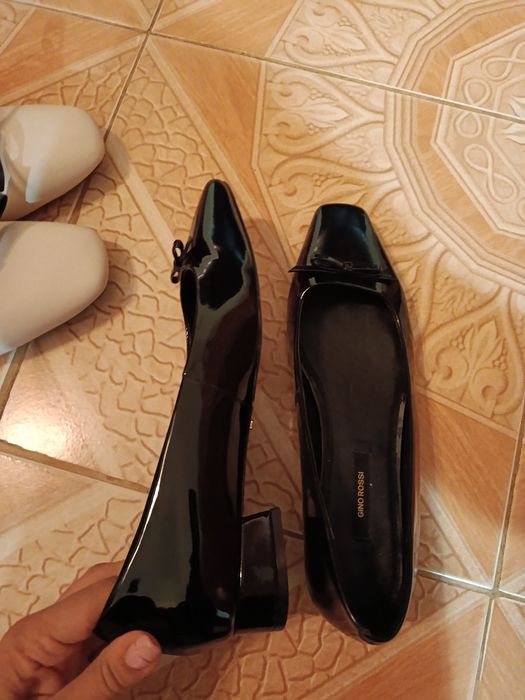 Обувки балеринки 39 номер кожа