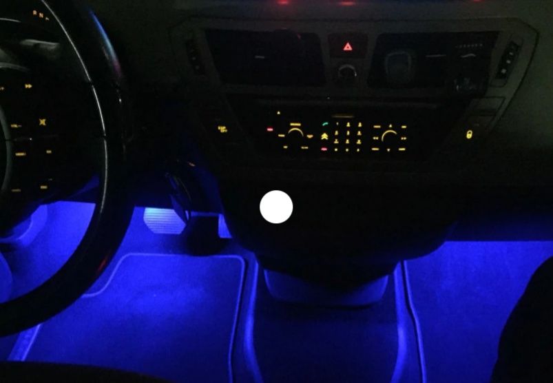 Leduri de mașină (culoarea albastră)